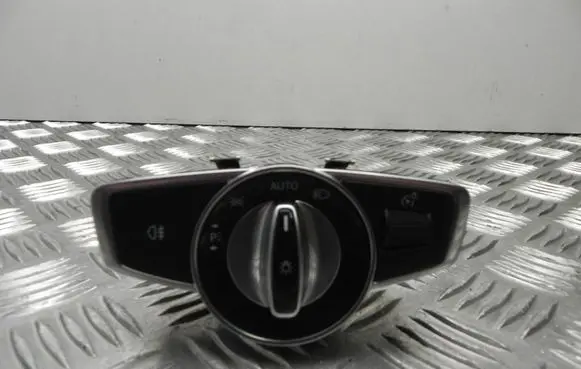 Mercedes-Benz C AMG W205 Light switch A2059056500 T390