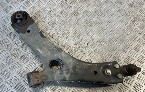 KIA Sportage Front lower control arm/wishbone