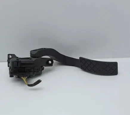 Audi A4 S4 B6 8E 8H Accelerator throttle pedal 8EI721523A 6PV00837501