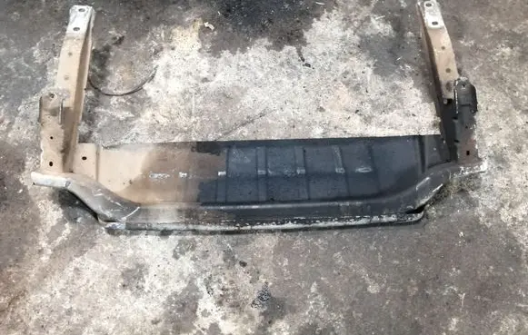 Volvo XC90 Front bumper lip 