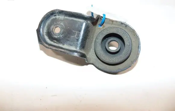 Nissan X-Trail T30 Radiator mount bracket 215438H300 4M4007N3460