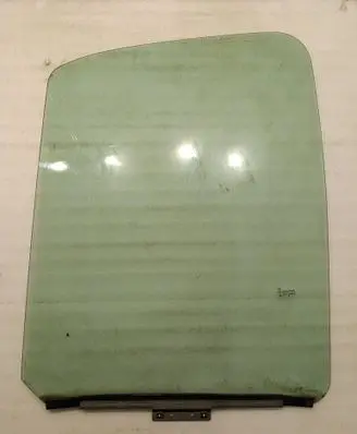 Renault Master II Front door window/glass (coupe) DOT39AS2M33