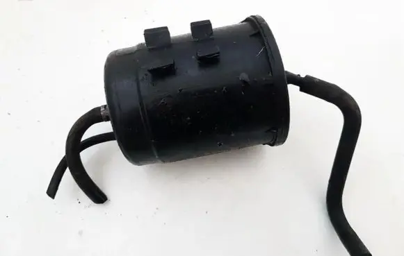 Vacuum air tank