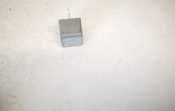 Opel Insignia A Other relay 13500118