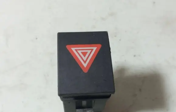 Volkswagen Polo Hazard light switch 6Q0953235A