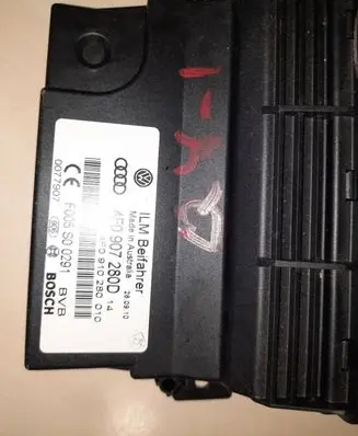 Audi Q7 4L Power management control unit 4F0907280D 4F0910280010 F005S00291