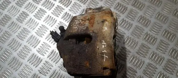 Volkswagen Golf V Front brake caliper