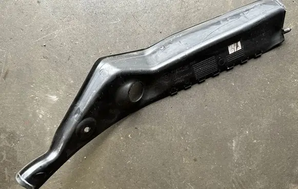 BMW X3 G01 Fender end trim 7424599