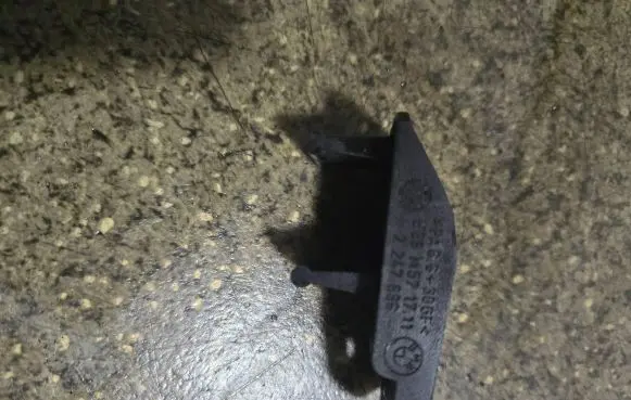 Radiator support slam panel bracket