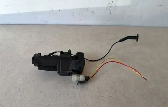 Porsche 911 991 Fuel tank cap lock 99150441401