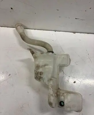 Peugeot 308 SW Windshield washer fluid reservoir/tank 9681207880 9681170980 9684297480