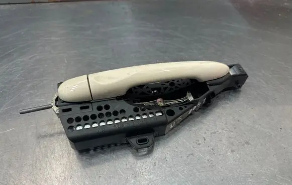 Renault Captur Rear door exterior handle 242888d