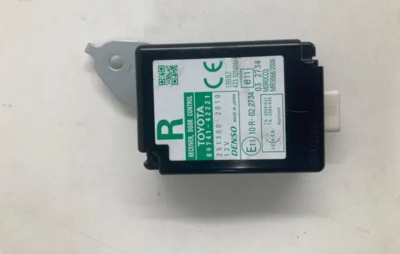 Toyota RAV 4 (XA30) Door control unit/module 2513002010