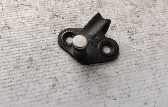 Volkswagen Transporter - Caravelle T4 Front door lock loop/hook striker 701837767