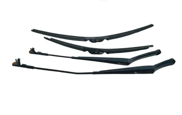 Skoda Octavia Mk2 (1Z) Front wiper blade arm