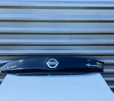 Nissan Leaf II (ZE1) Tailgate trim 908105SH0A