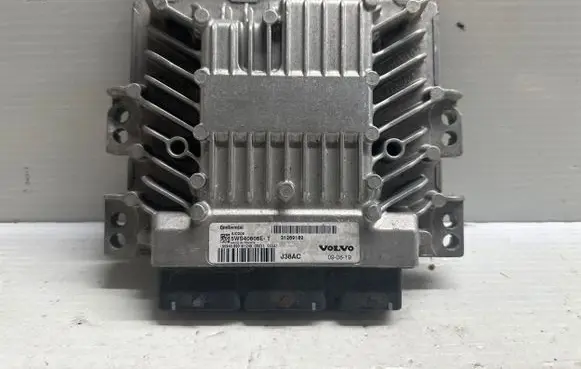 Volvo V70 Engine control unit/module 31269189 5WS40608ET