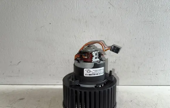 BMW X6 F16 Heater fan/blower 9299467