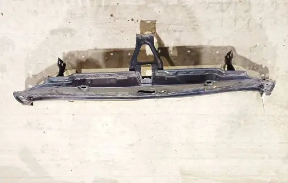 Renault Laguna II Radiator support slam panel