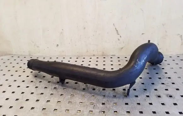 Volvo XC90 Intercooler hose/pipe 30647918
