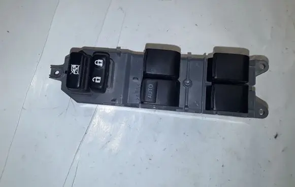 Toyota Urban Cruiser (XP110) Electric window control switch 192835 0880J7