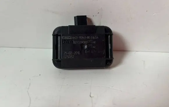 Jaguar XF X250 Rain sensor 8X2317D547BD 321328000
