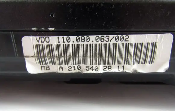 Mercedes-Benz E W210 Speedometer (instrument cluster) A2105400311