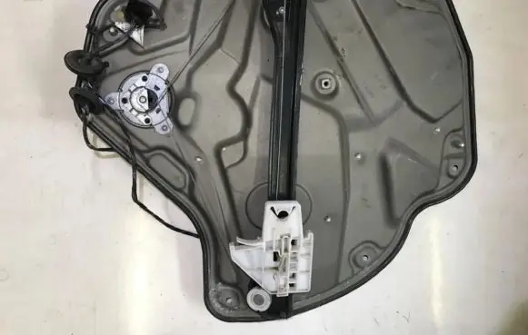 Skoda Octavia Mk2 (1Z) Sliding door window regulator with motor 1z0839655 813e80