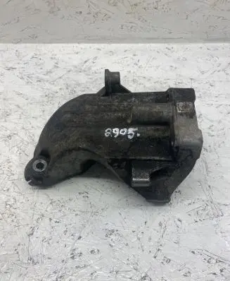 Mercedes-Benz C W204 Engine mounting bracket A6512230004
