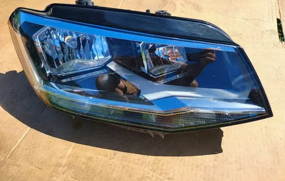 Volkswagen Caddy Headlight/headlamp 2K1941006B 1EA01228606