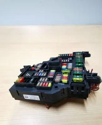 BMW 7 F01 F02 F03 F04 Fuse module 9151322