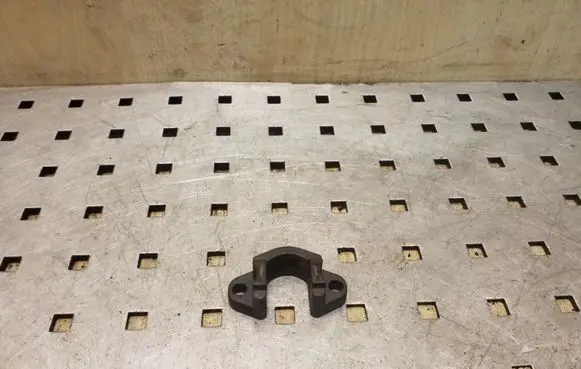 BMW X5 E53 Fuel Injector clamp holder