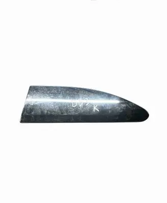 Rear fender molding trim
