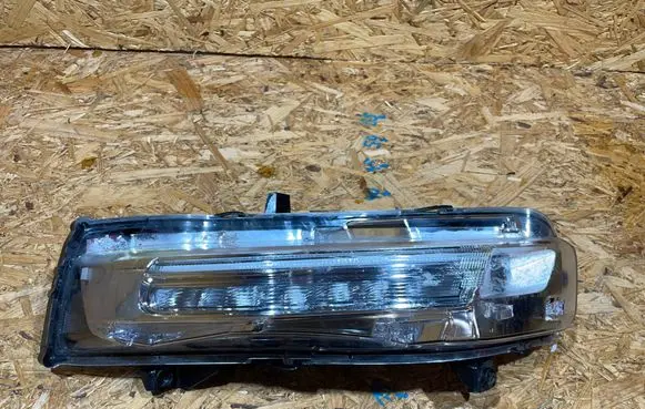 Ford Mustang VI LED Daytime headlight PJR3B13201BG S2509P075-M