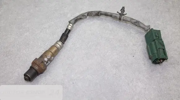 Nissan Note (E11) Lambda probe sensor 226A08J300