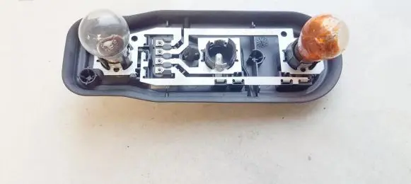 BMW 5 E39 Tail light bulb cover holder 2496339 393.390