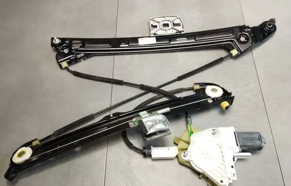 Audi A7 S7 4G Front door window regulator with motor 4G8837462B