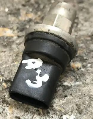 Air conditioning (A/C) pressure sensor