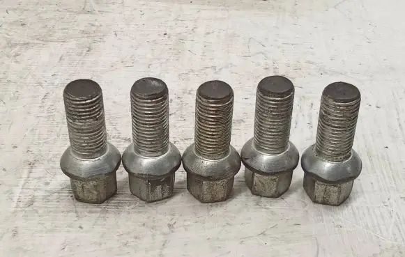Seat Ateca Nuts/bolts 