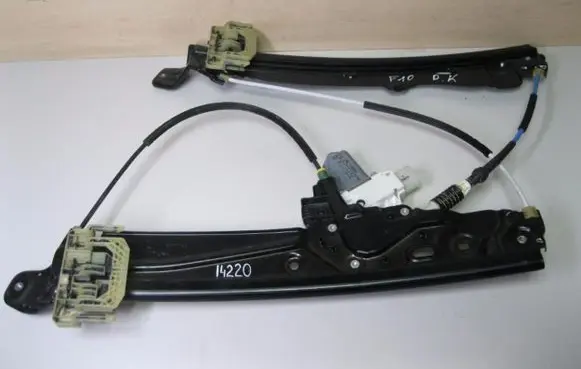 BMW 4 F32 F33 Front door window regulator with motor 7248171 I4220