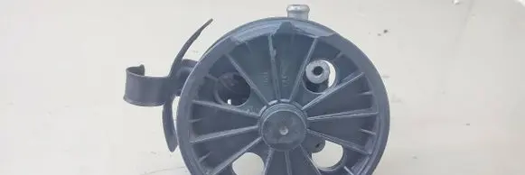 Volvo XC70 Power steering pump
