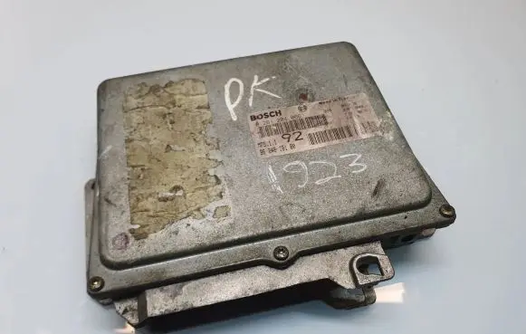 Peugeot 406 Engine control unit/module 0261204066 9624518180