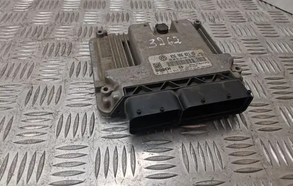 Volkswagen Touran I Engine control unit/module 03G906021MG