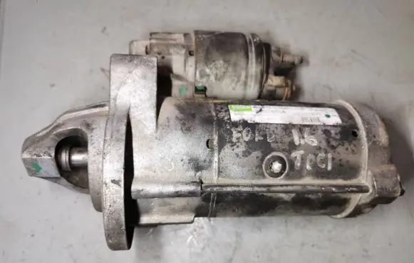 Ford Focus Starter motor AV6N11000GB