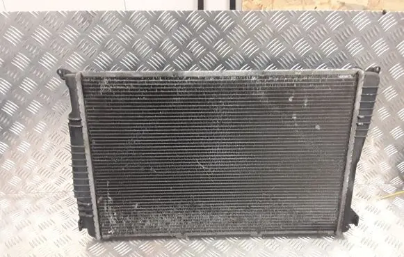 BMW X3 F25 Coolant radiator 782356803 73912311 0792A