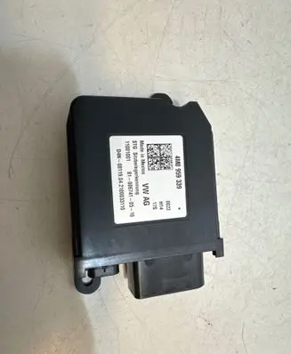 Volkswagen Golf VII Seat control module 4M0959339 11001001 810067410