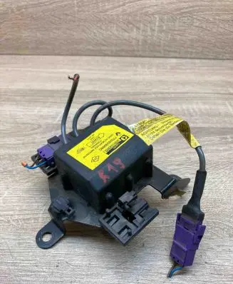 Renault 19 Airbag control unit/module 7700839009C 550152900