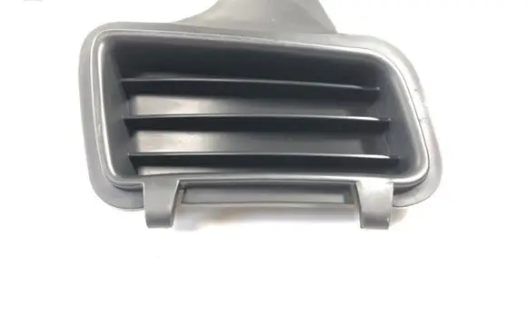 Volvo S40, V40 Front bumper lower grill