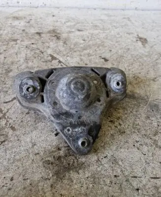 Volkswagen PASSAT B5.5 Coil spring mount 8d0412883