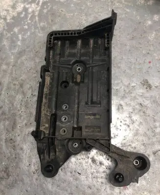 Volkswagen Golf VII Battery box tray 5Q0915321JBILI 5Q0915321J 5Q0915331K